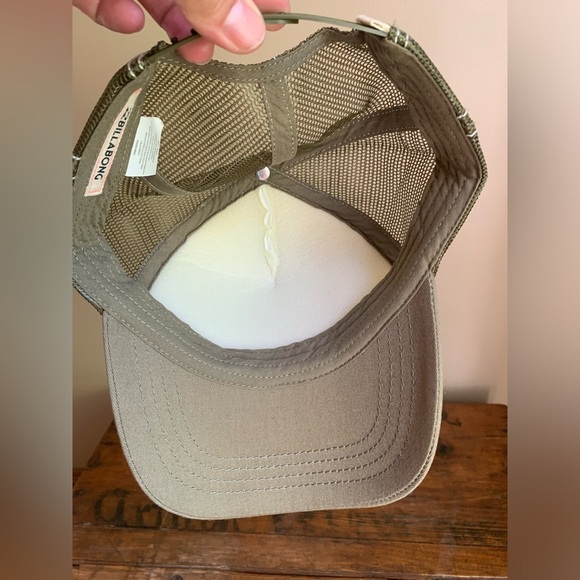 Billabong California Love Bear Print Camo Baseball Cap Hat Adjustable Snapback - Picture 6 of 7